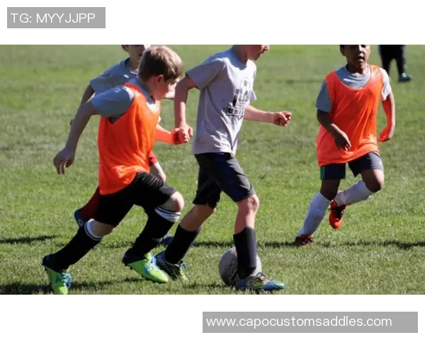 岁月无情足球明星年老时的风采与回忆展现人生的辉煌与坚持 岁月无情足球明星年老时的风采与回忆展现人生的辉煌与坚持